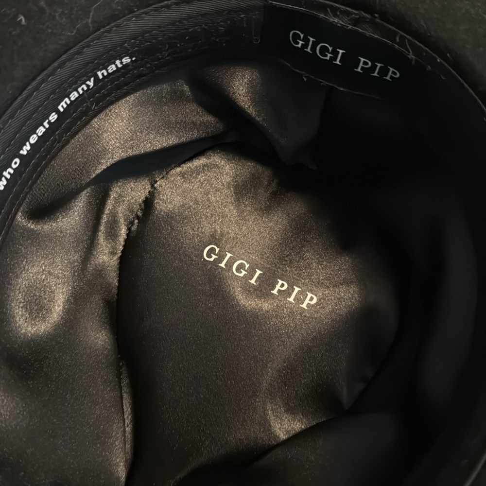 GIGI PIP Black Hat with Gold Logo - Picture 5 of 6